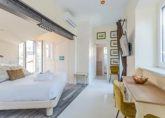 The B Rooftop Apartment